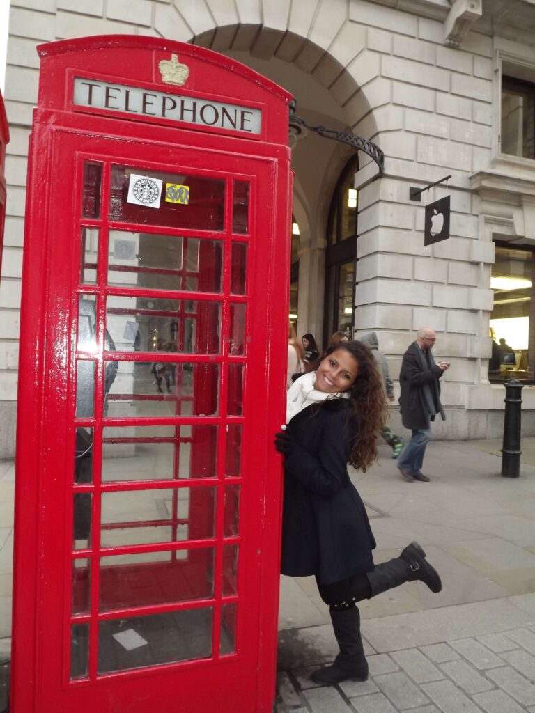 primeira cabine de telefone vermelha em londres